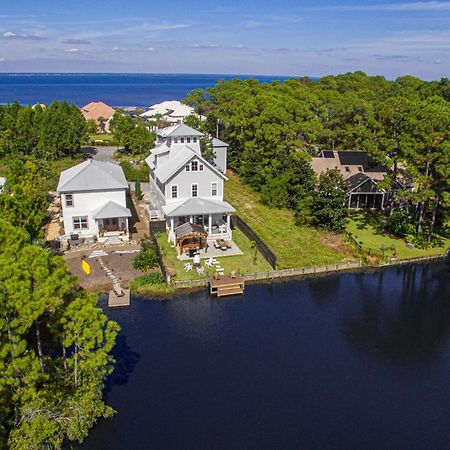 Edgewater By Avantstay Gorgeous Character Lakefront Home W Private Dock デスティン エクステリア 写真
