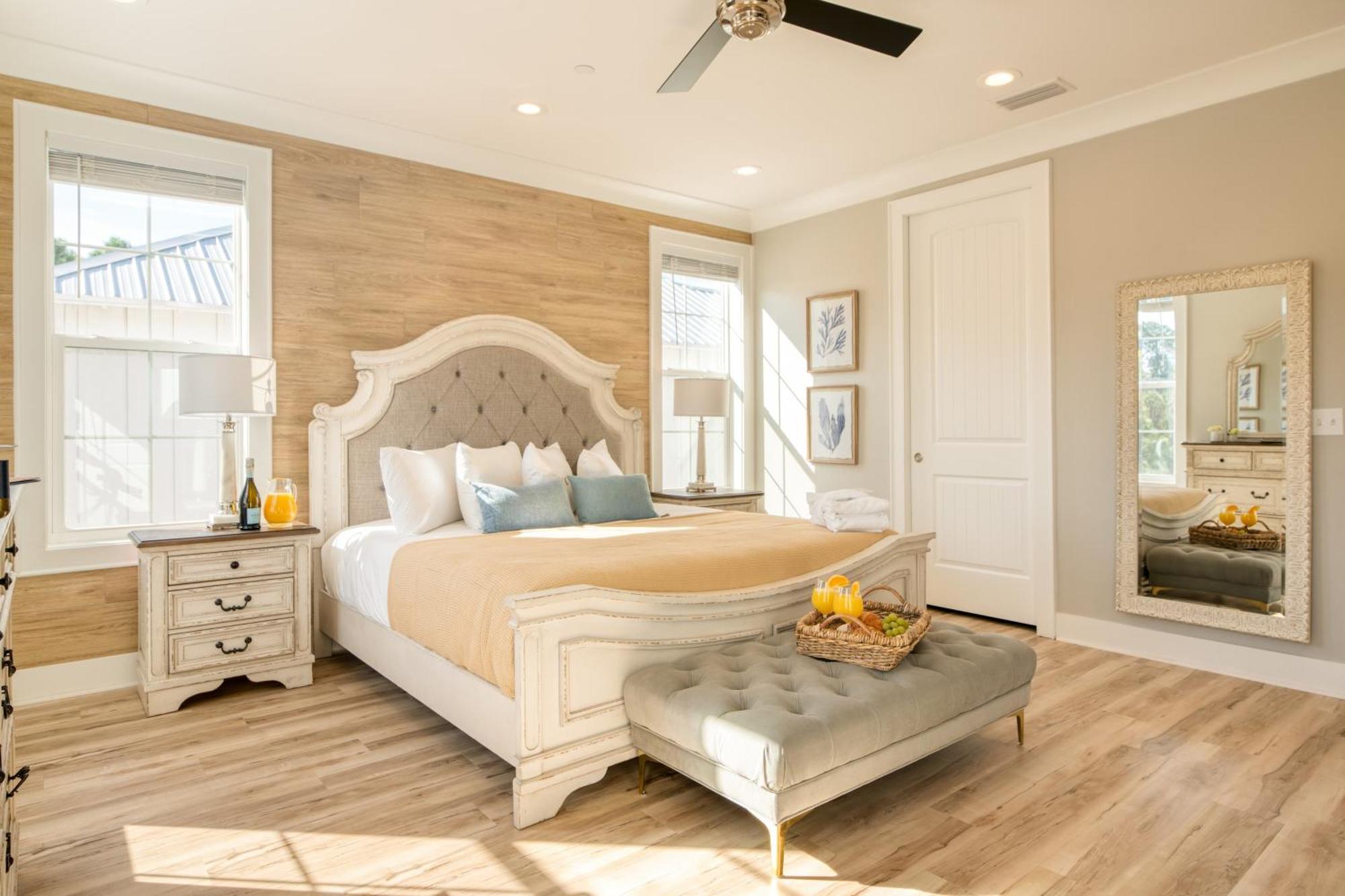 Edgewater By Avantstay Gorgeous Character Lakefront Home W Private Dock デスティン エクステリア 写真